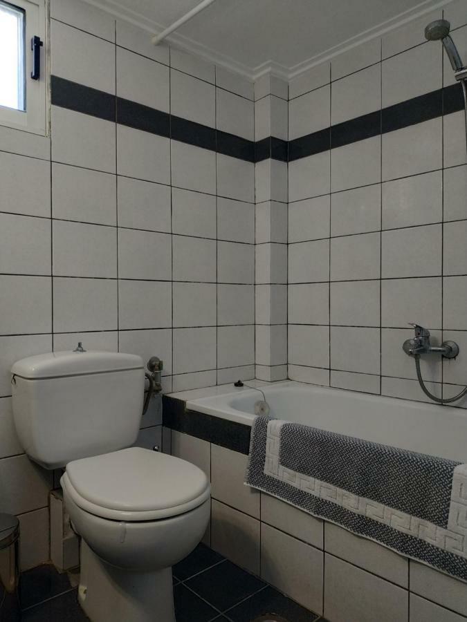 Epavlis Apartment Néa Péramos Bagian luar foto