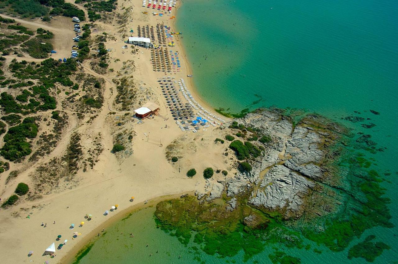 Epavlis Apartment Néa Péramos Bagian luar foto